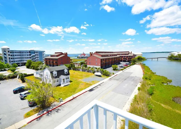 Oasis On The Bay 310 Apartment *